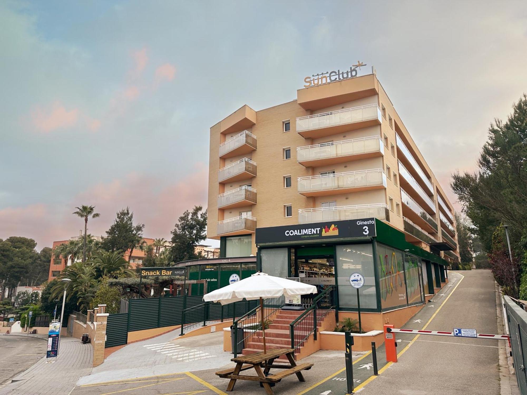 Aparthotel Sunclub سالو المظهر الخارجي الصورة